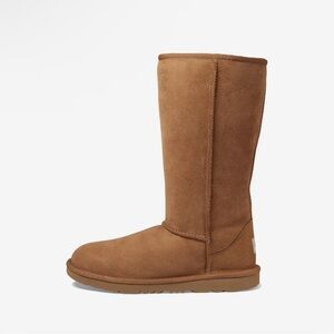 New UGG Kids‎ Classic Tall II in Chestnut Boys Girls Unisex in Chestnut Sz 1
